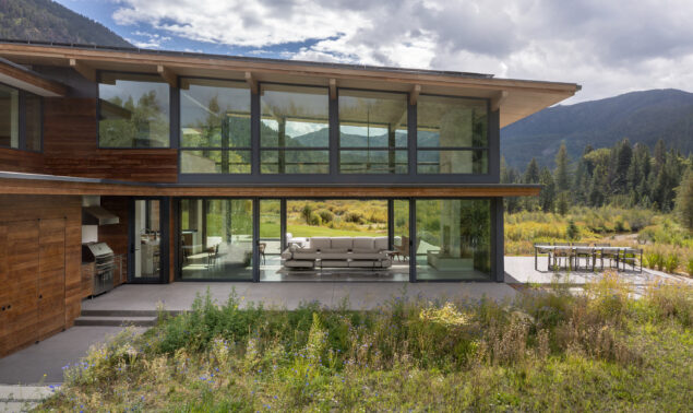 Aspen Valley Home MUST CREDIT Draper White courtesy of Turkel Design 9