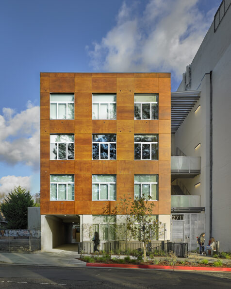 2711 Shattuck City Space
