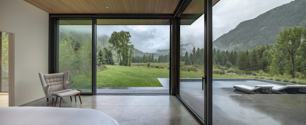 Aspen Valley Home MUST CREDIT Draper White courtesy of Turkel Design 6
