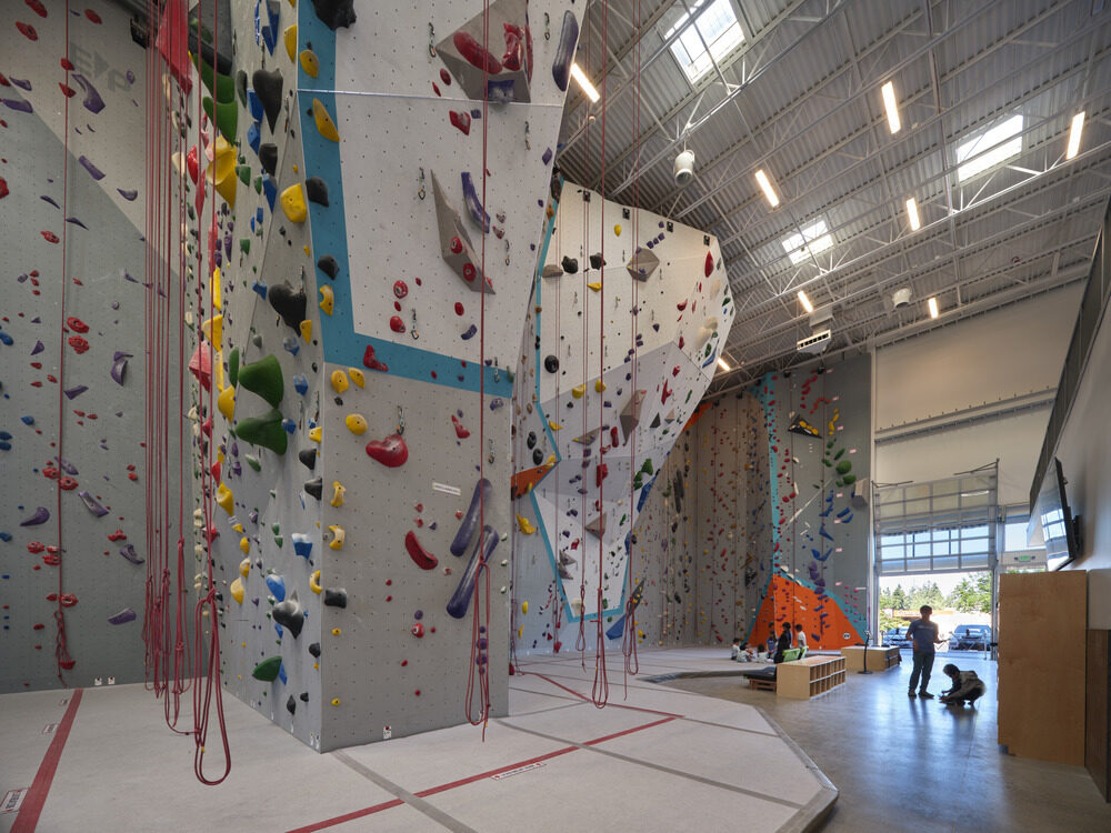 Edgeworks Climbing Gym Crossroads Mall OK 3