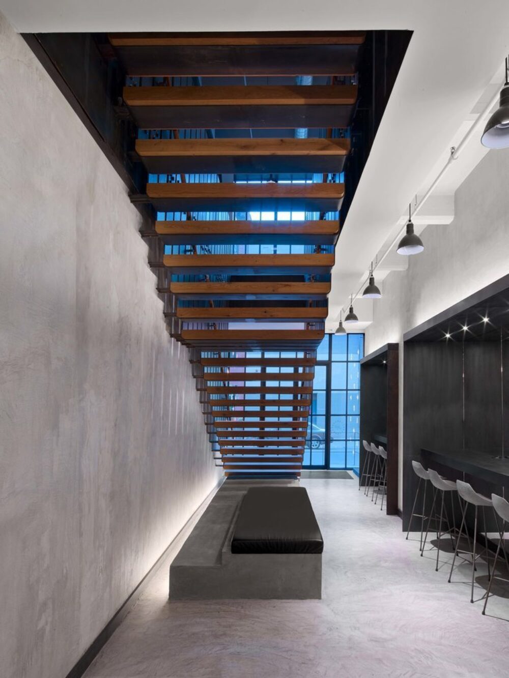 Equinox Dumbo OK 11