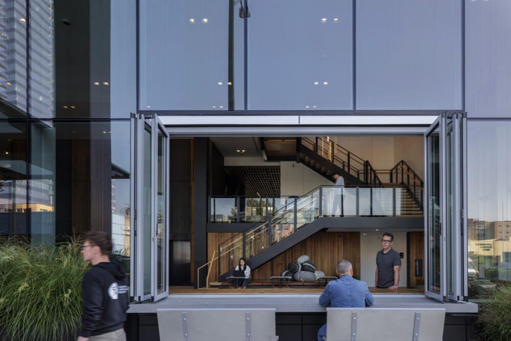 Four106 MUST CREDIT Sozinho Imagery OK 6