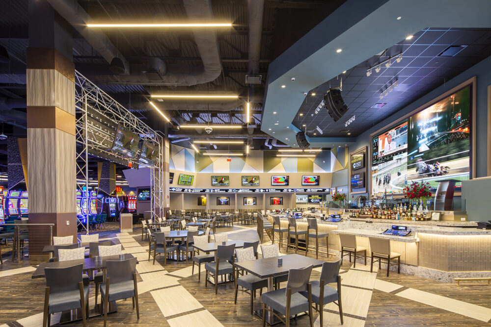 Turfway Park Casino MUST CREDIT Josh Beeman 1