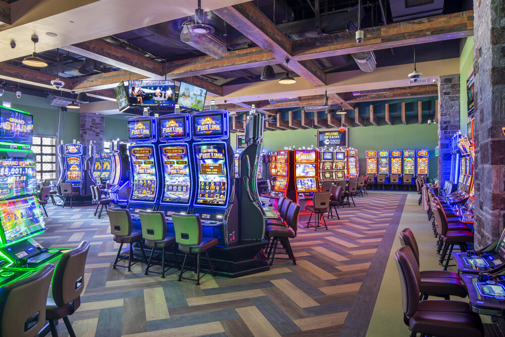 Turfway Park Casino MUST CREDIT Josh Beeman 10