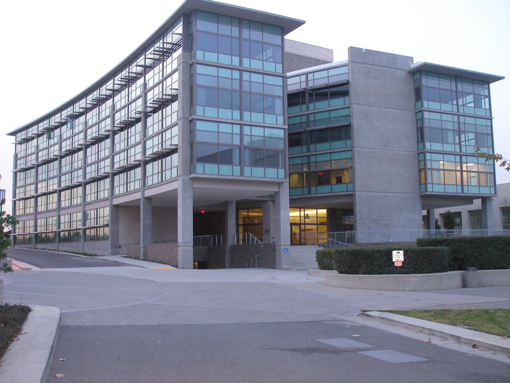 UC Irvine Medical Education Building