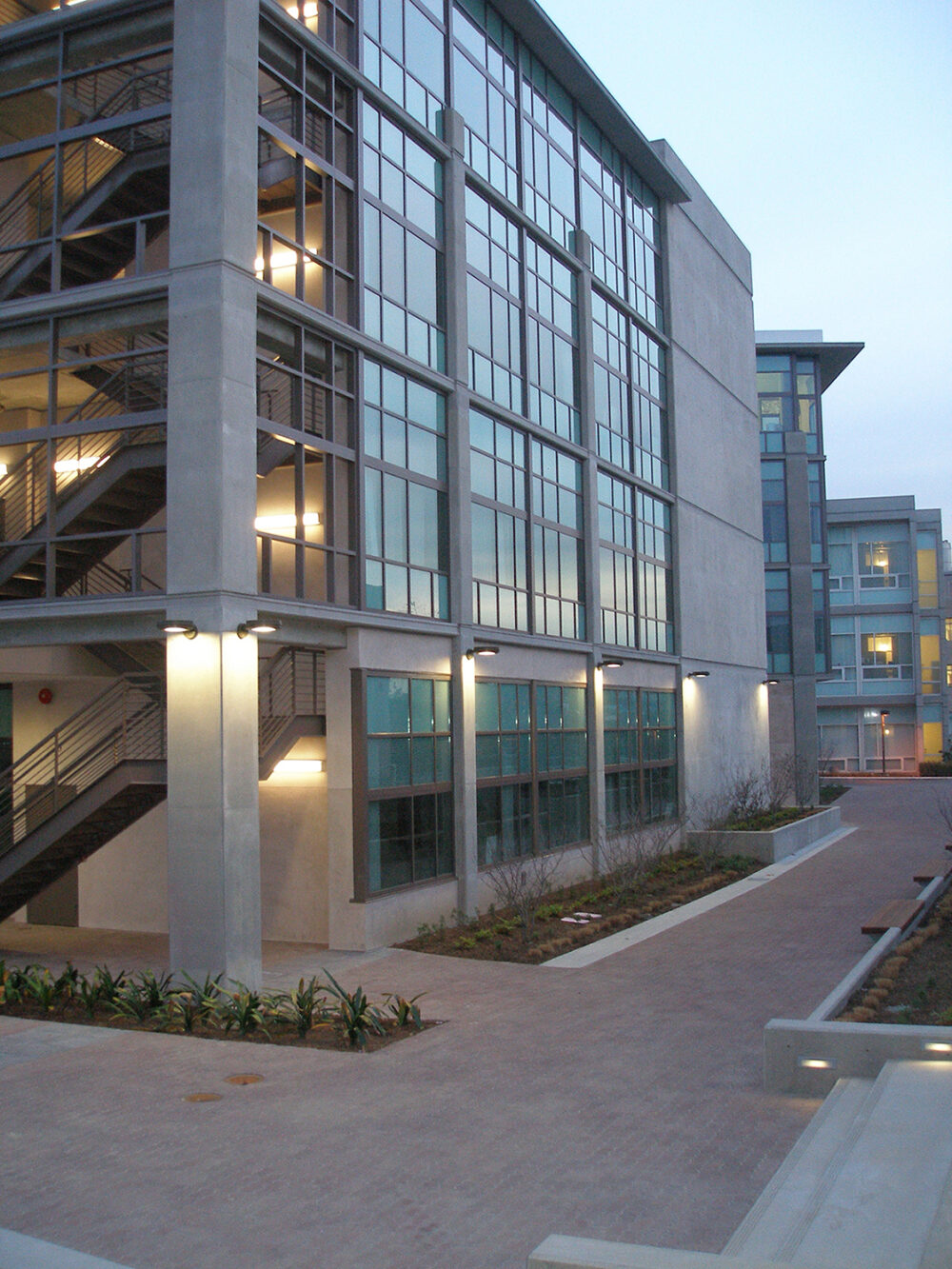 UC Irvine Medical Education Building_5sm sc