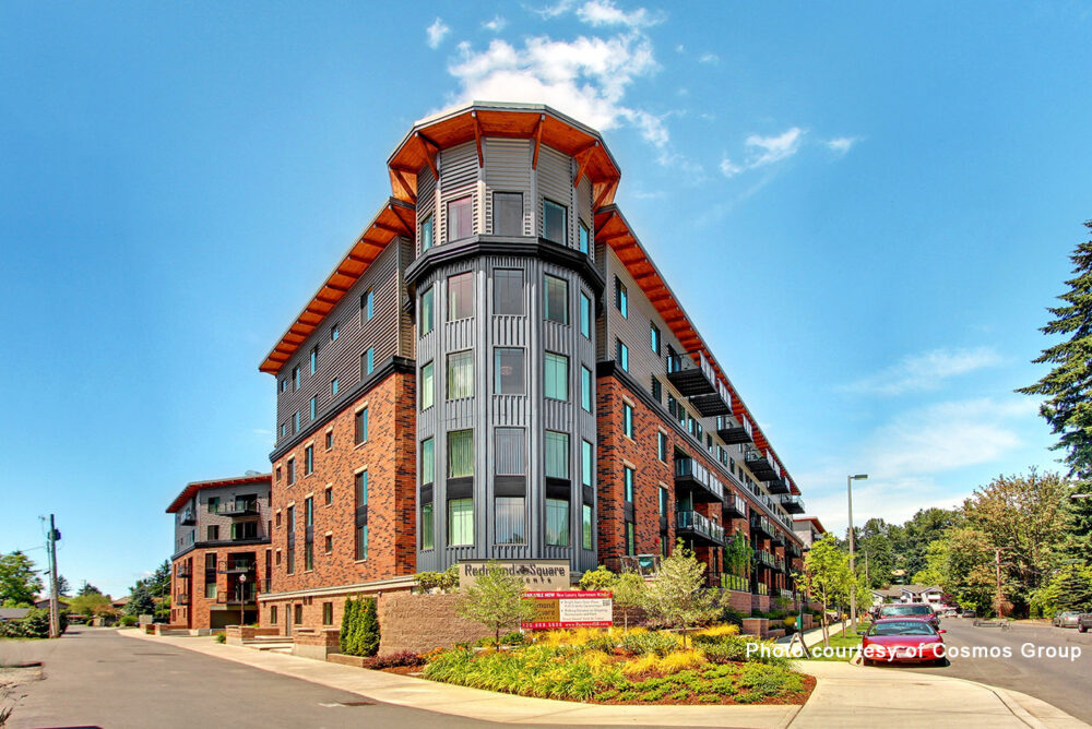 Redmond Square Apartments_M grand20turret20exterior sm 3